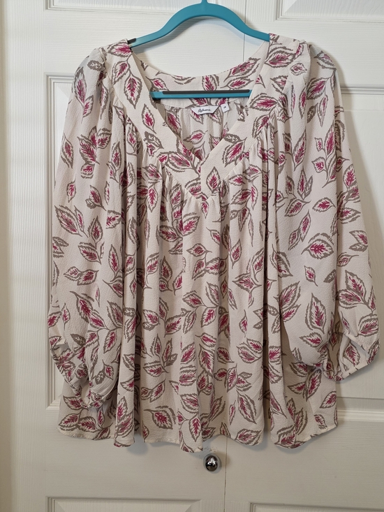 Reitmans Tops - Reitmans Cream Blouse with Pink and Brown Leaf Print